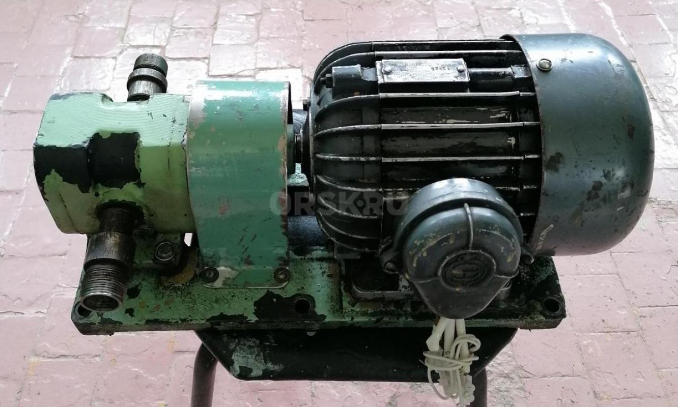 Продам насос для перекачки масла, дизтоплива, 220/380 В. - Адамовка