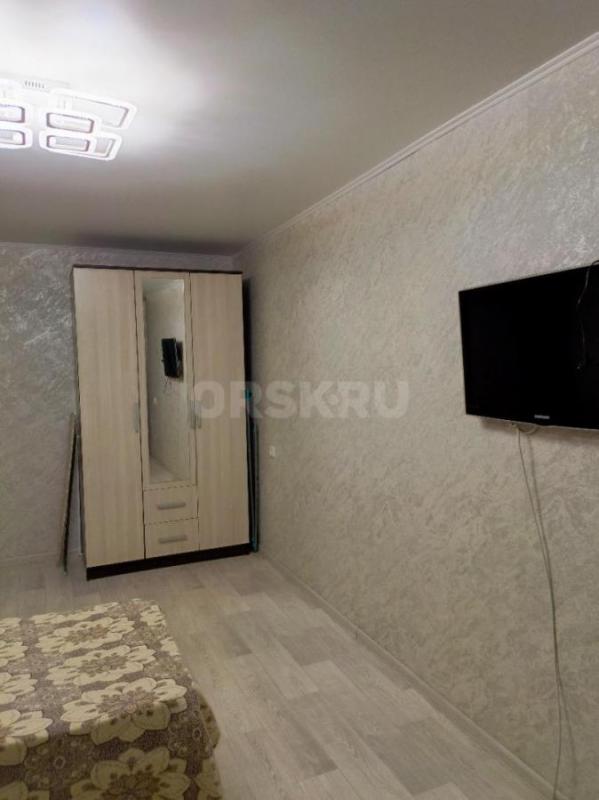 Сдам 1 комнатную квартиру на длительный срок в центре города после капитального ремонта. - Орск