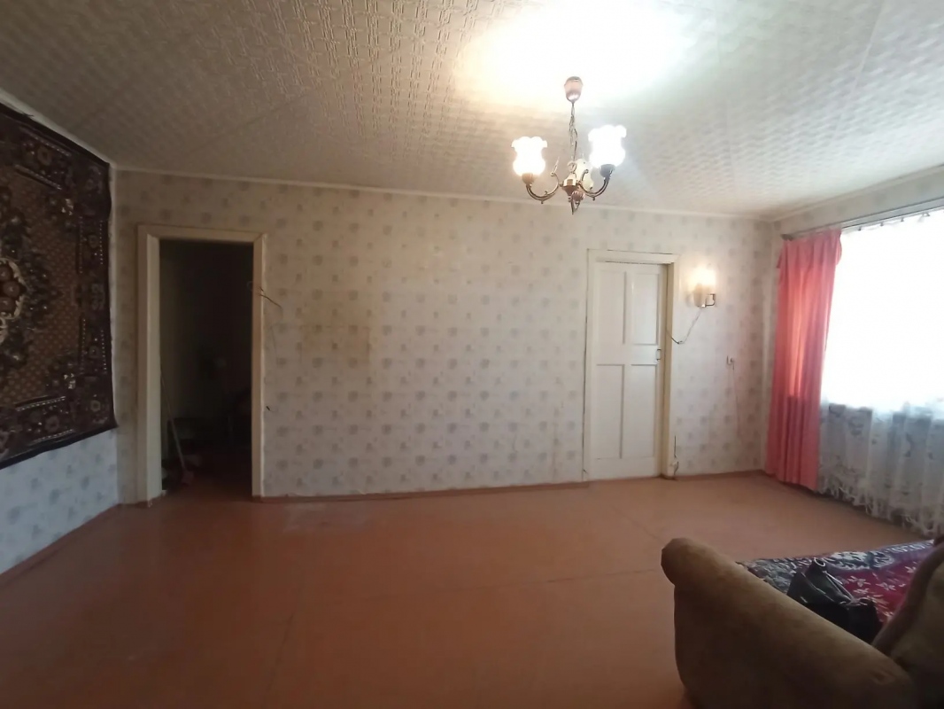 Продается 2-комнатная квартира  по адресу:  г. - Новотроицк