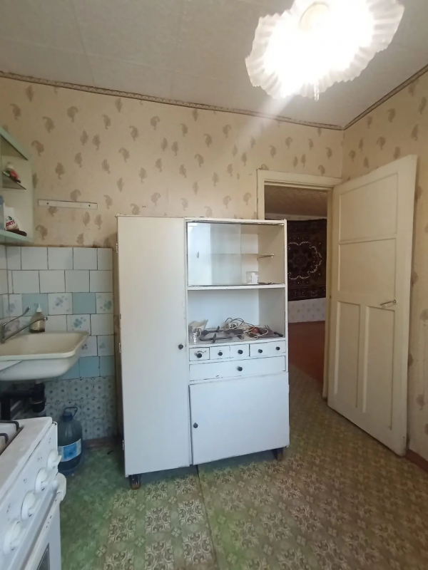 Продается 2-комнатная квартира  по адресу:  г. - Новотроицк