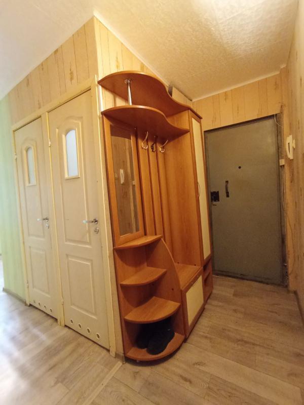 Продается 2-комнатная квартира по адресу:  г. - Новотроицк