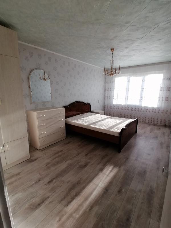 Сдам 2-х комнатную квартиру распашенка с мебелью и техникой на длительный срок. - Новотроицк