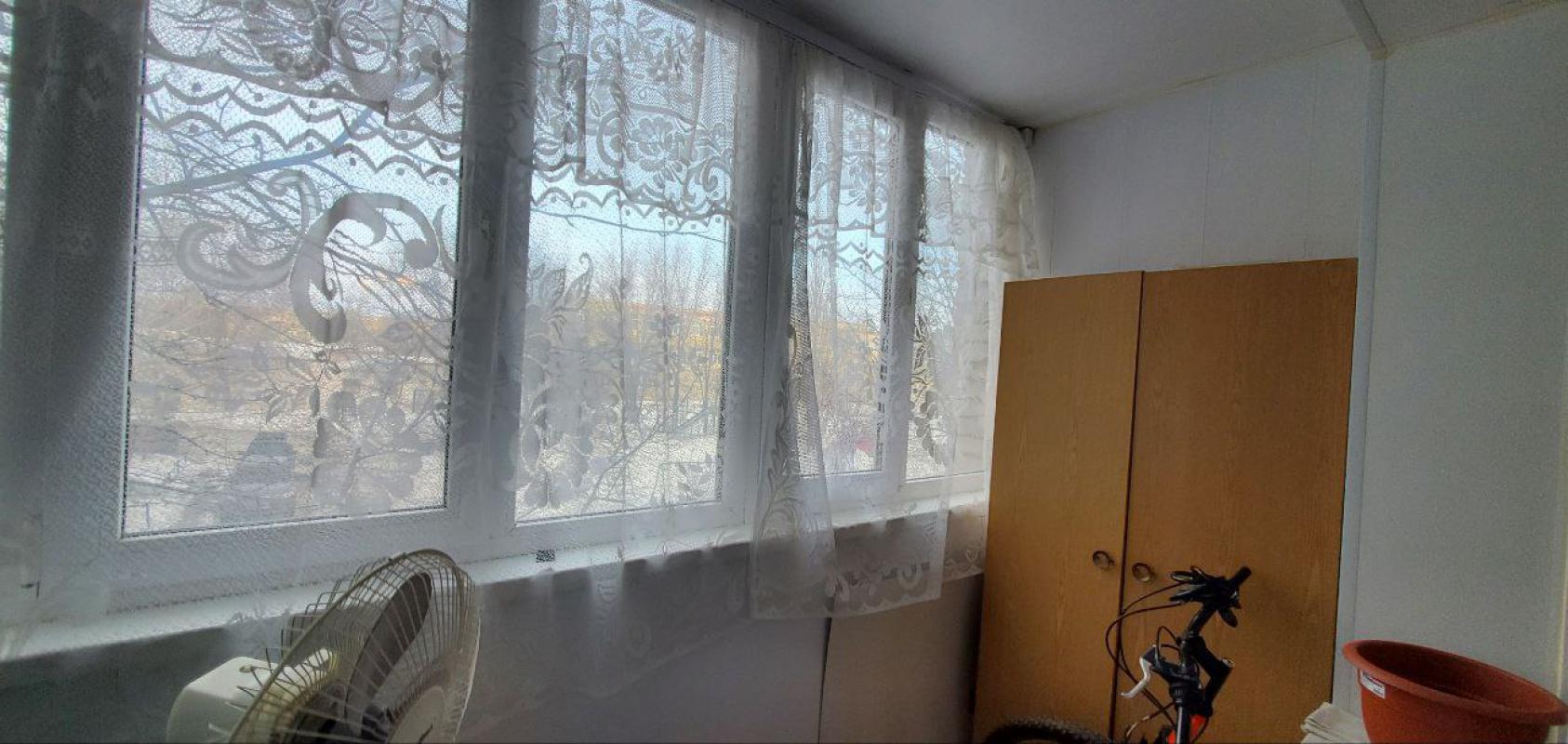 Предлагаем к покупке уютную   2-х комнатную квартиру улучшенной планировки Общая площадь 52,5 м² , к - Гай