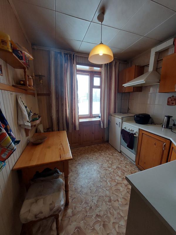 Продам 2-комнатную квартиру или обменяю на 1-комнатную+доплата, по адресу: г. - Новотроицк