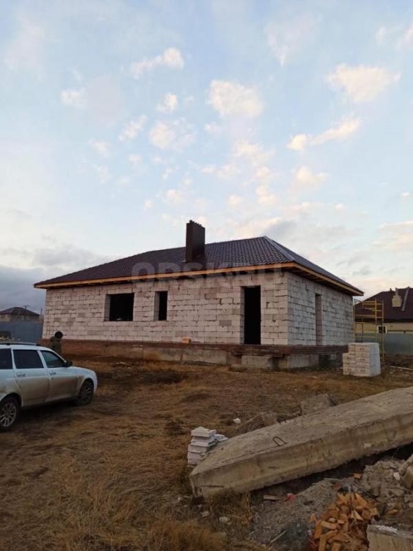 Бригада опытных строителей качественно и быстро выполнят:
Ремонт кровель, устранение протечек. - Орск