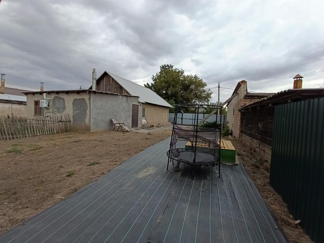 Продается ДОМ с земельным участком в городе Новотроицк  по ул. - Новотроицк