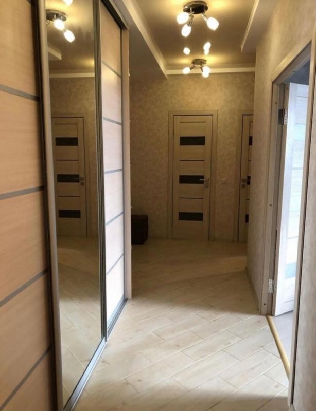 Сдается однокомнатная квартира на длительный срок по адресу Советская 68. - Новотроицк