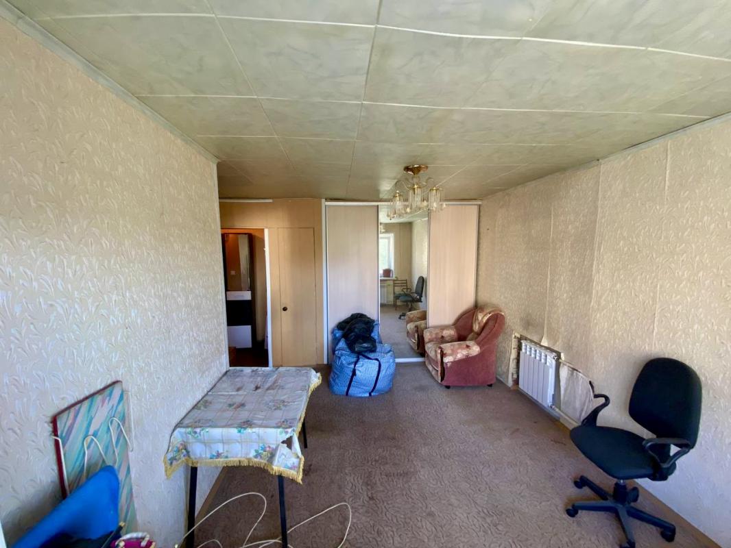 Продается тёплая 1-к квартира, по адресу Комарова 8а, на 3 этаже четырехэтажного блочного дома. - Новотроицк