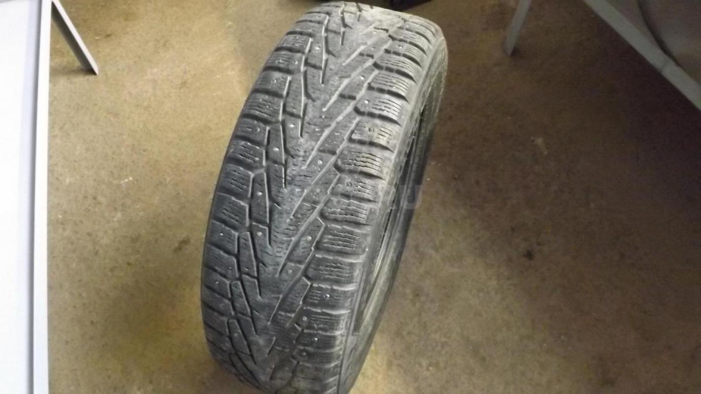 Продам автошину Нокия 235/65R17  зимняя, без грыж, порезоб, грибков, жгутов и заплат. - Орск