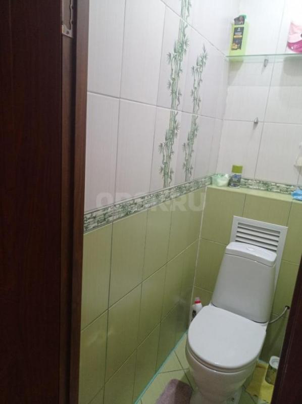 Продам 3-х комнатную квартиру,4 этаж, в отличном состоянии, квартира теплая, просторная, балкон заст - Орск