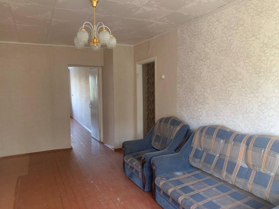 Продам двухкомнатную квартиру в г. - Гай