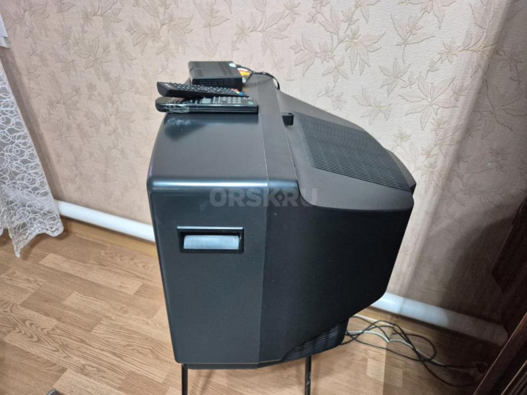 Продам телевизор Sony с приставкой для просмотра стандартных 20 каналов. - Орск