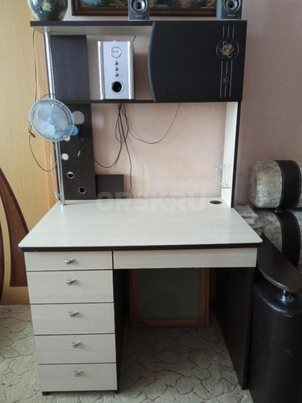 Продам стенку - горку и компьютерный стол. - Орск