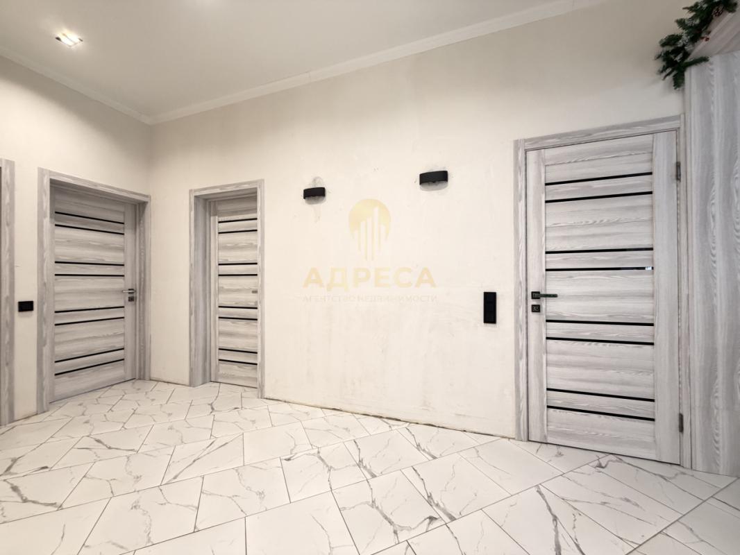 Продается шикарный дом из керамзитоблока, облицовка - кирпич. - Весенний