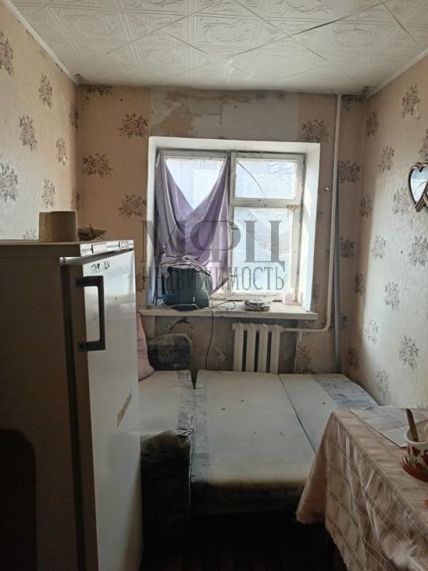 Продам комнату в общежитии на 2 этаже 5 этажного дома. - Орск