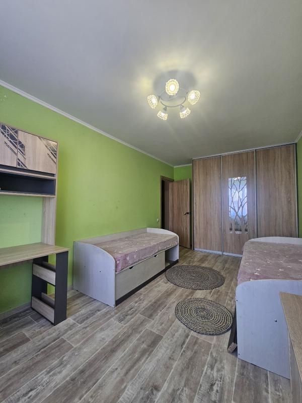 🏡 Продается чудесная трехкомнатная квартира! 

🌟 Великолепная квартира находится в прекрасном районе - Новотроицк