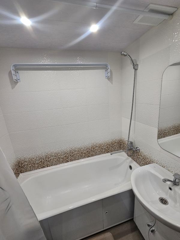 🏡 Продается чудесная трехкомнатная квартира! 

🌟 Великолепная квартира находится в прекрасном районе - Новотроицк