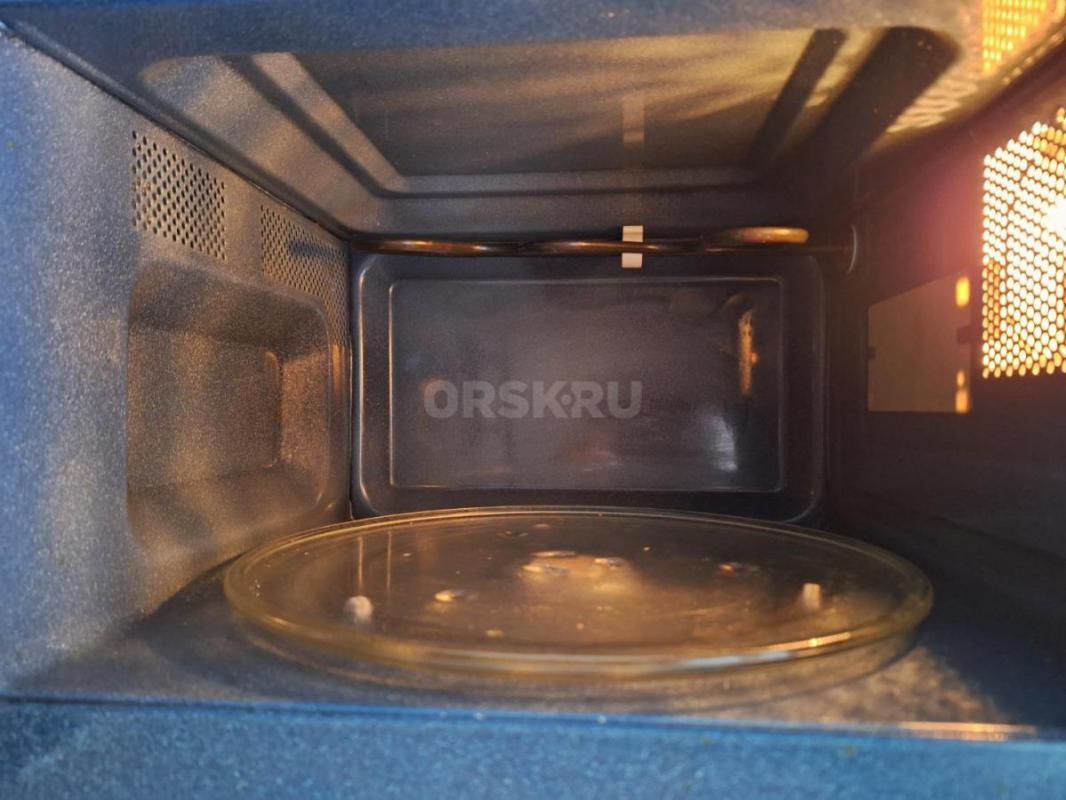 Продам микроволновую печь. - Орск
