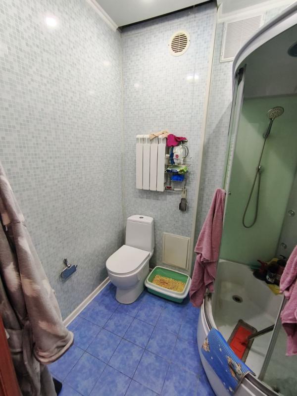 Продается 2-комнатная квартира по адресу: г. - Новотроицк