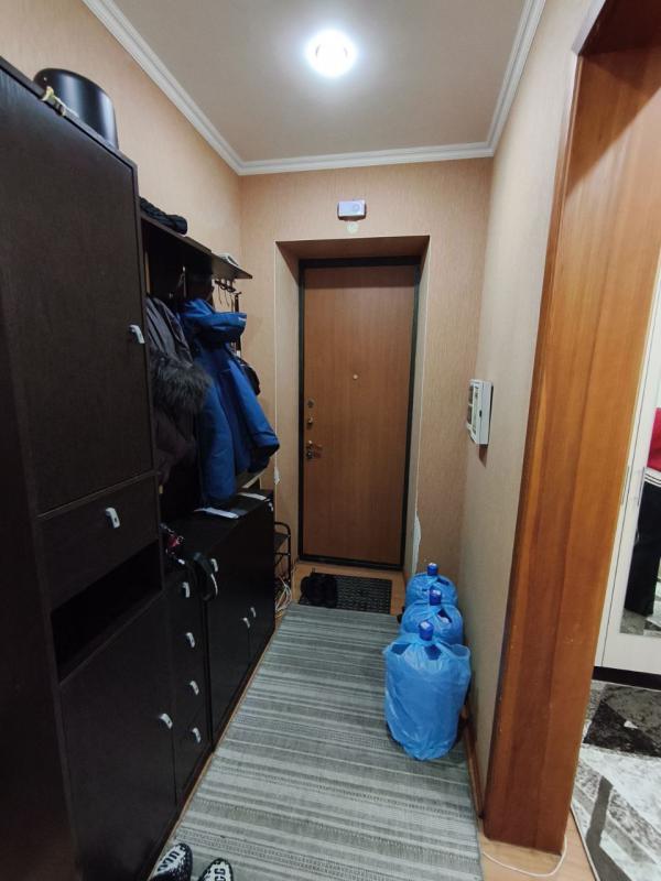 Продается 2-комнатная квартира по адресу: г. - Новотроицк