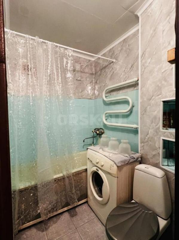 Сдам 2-х комнатную квартиру на длительный срок , 2-й этаж в 5-и этажном доме, районе ост. - Орск