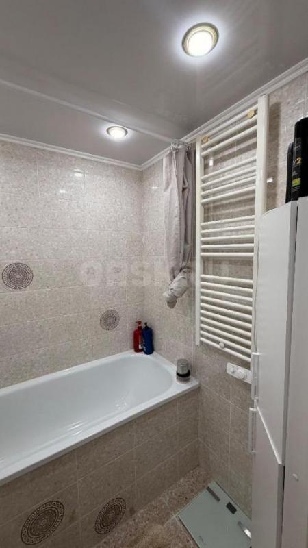 Продам уютную квартиру на 2 ом этаже в 9этажном доме. - Орск