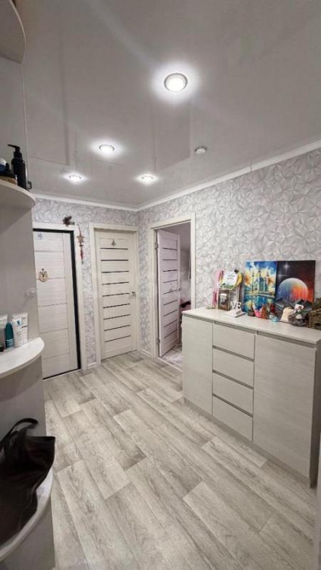 Продам уютную квартиру на 2 ом этаже в 9этажном доме. - Орск