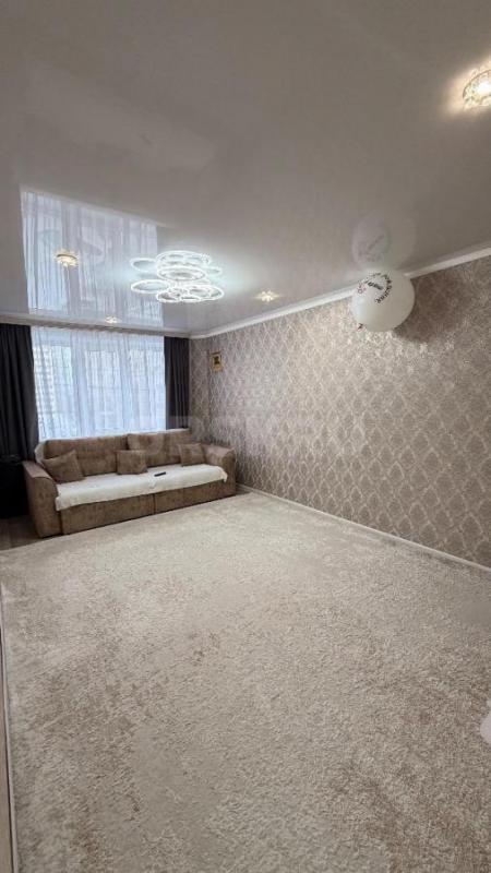 Продам уютную квартиру на 2 ом этаже в 9этажном доме. - Орск