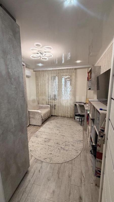 Продам уютную квартиру на 2 ом этаже в 9этажном доме. - Орск