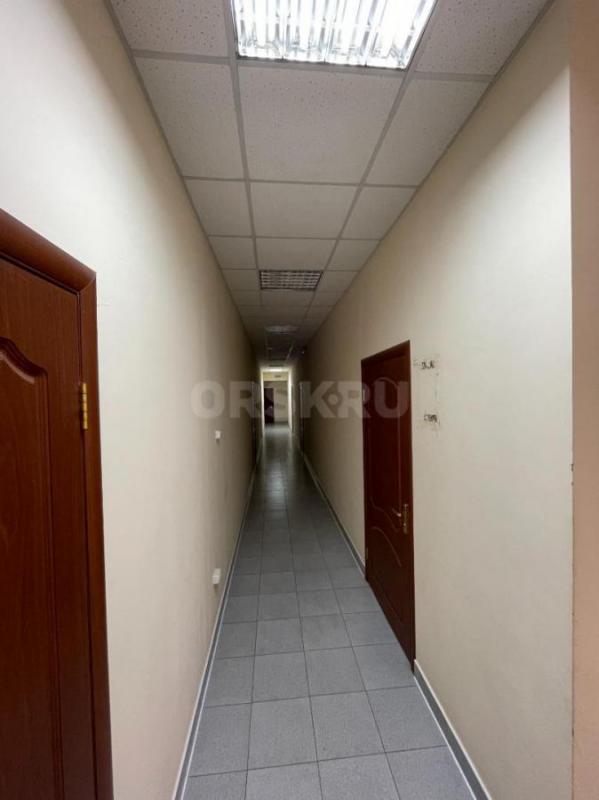 Сдам два кабинета, каждый по 12 м2 в отдельно стоящем 2-ух этажном здании под любой вид деятельности - Орск