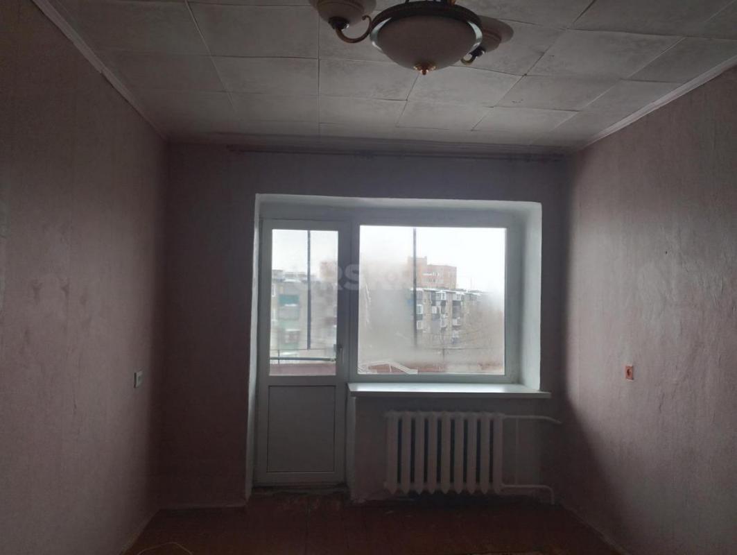 Сдается квартира 5/5, Комарова 20, рядом женская консультация, магазины,школы,дет.сады,парк Северный - Орск