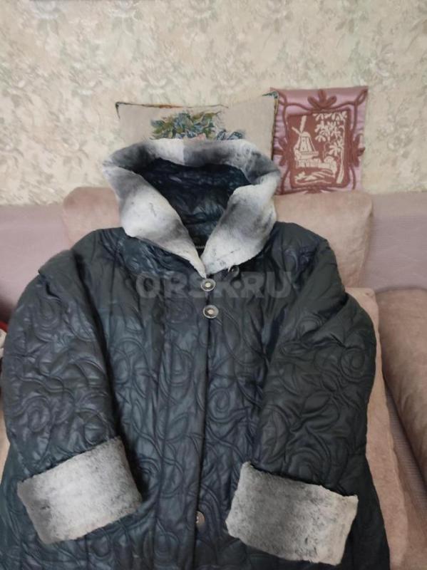 Продам пальто женское межсезонное, подходит как для глубокой осени, так и для умеренной зимы. - Орск