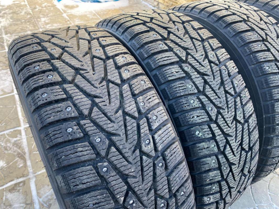 Продам на Рено Дастер комплект зимних колес Nokian Tyres Nordman 7 SUV 215/65 R16. - Орск
