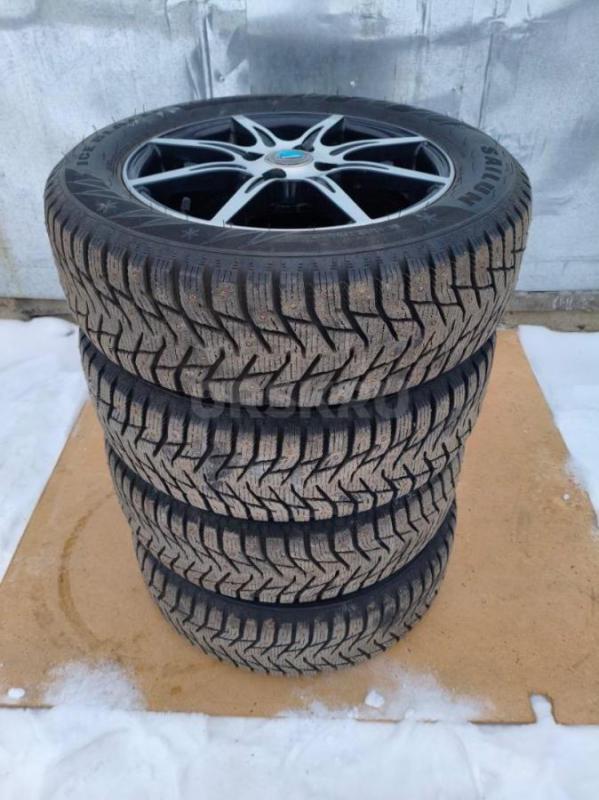 Продам комплект импортной зимней резины Sailun в идеальном состоянии на литых дисках . - Орск