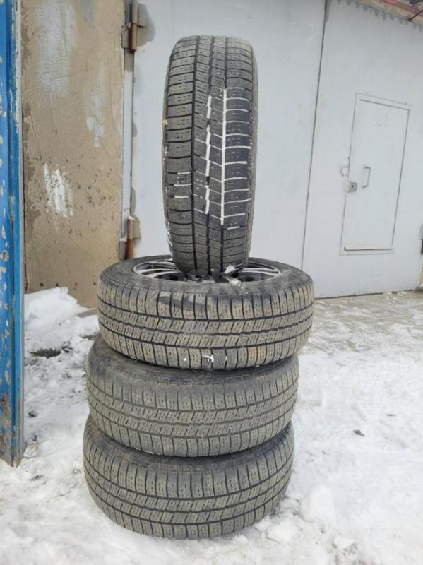 продам летние шины на литых дисках р 14 диски ровные покупал для себя стояли на приоре - Орск