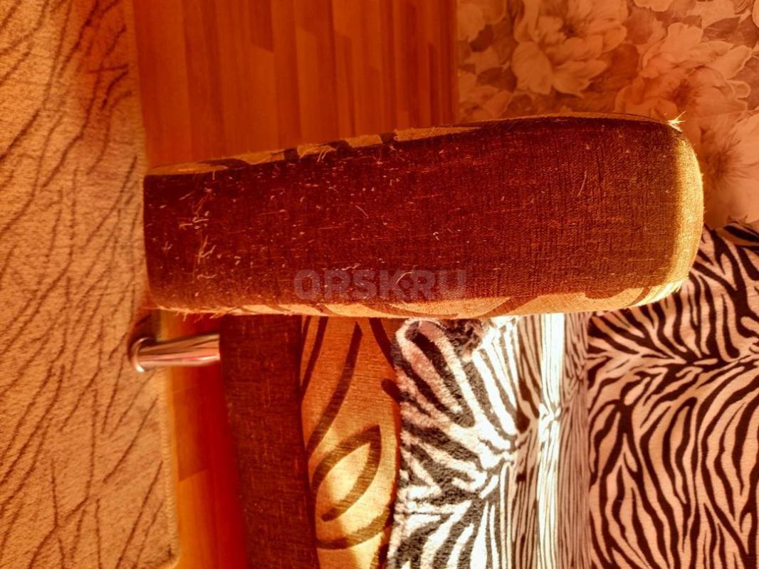 Продаётся удобный диван с раскладным механизмом "книжка". - Орск