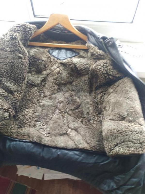 новый пуховик р50--52 брали в челябинске за 6000р - Новотроицк