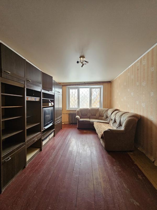 Продается однокомнатная квартира! 🏡

✨ Характеристики:
- Косметический ремонт
- Находится на первом - Новотроицк