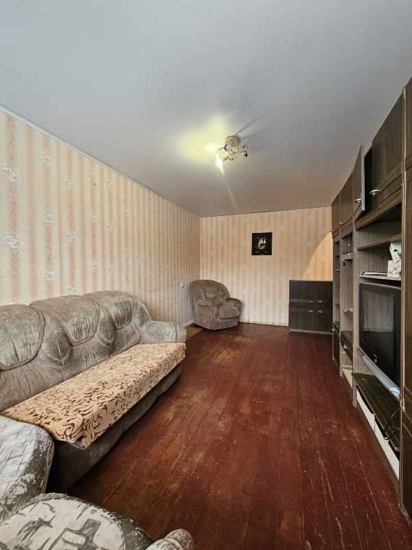 Продается однокомнатная квартира! 🏡

✨ Характеристики:
- Косметический ремонт
- Находится на первом - Новотроицк