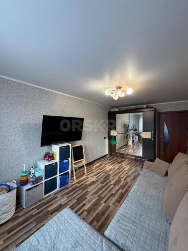 Предлагаю к покупке хорошую двух комнатную квартиру, в развитом районе г. - Орск