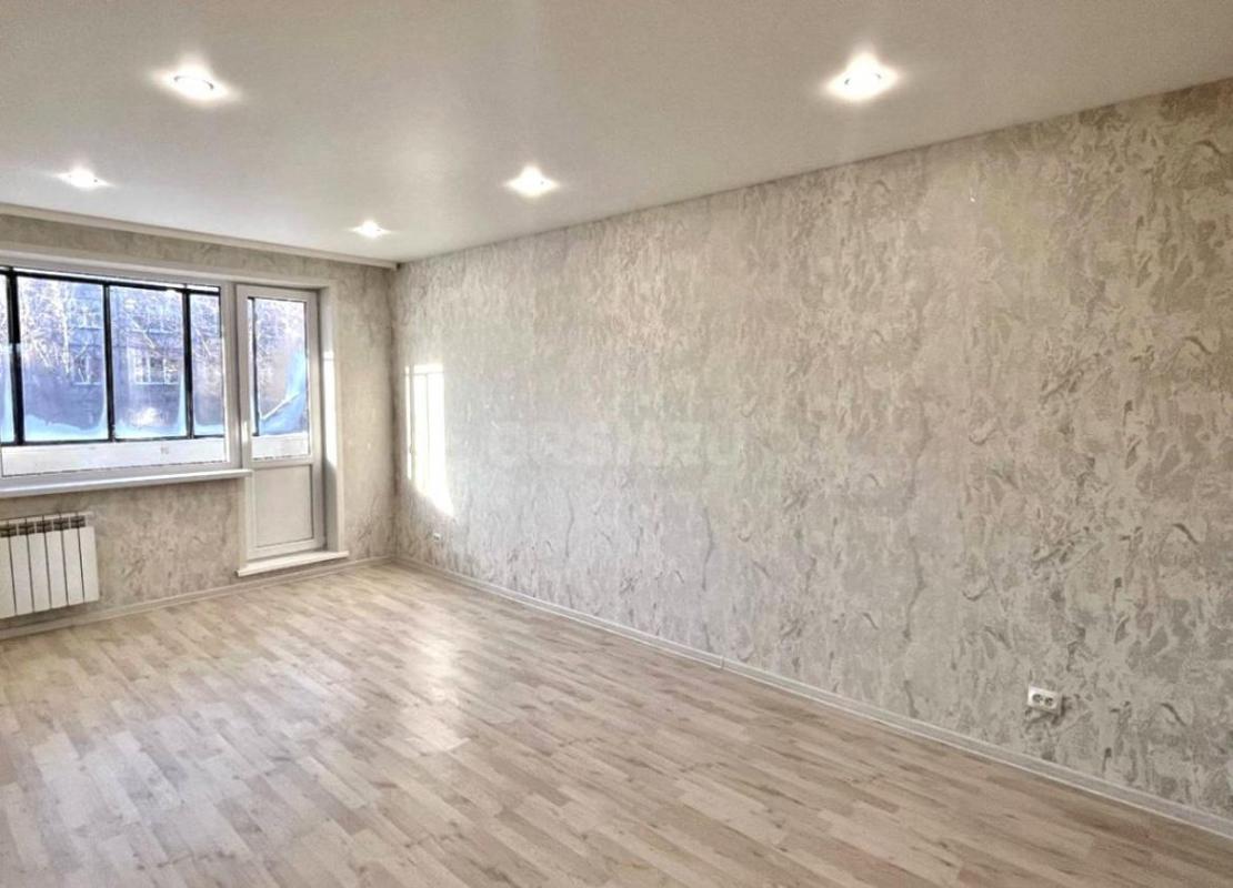 Продается уютная  2-х комнатная квартира  по адресу улица Короленко дом 132
Квартира расположена на - Орск