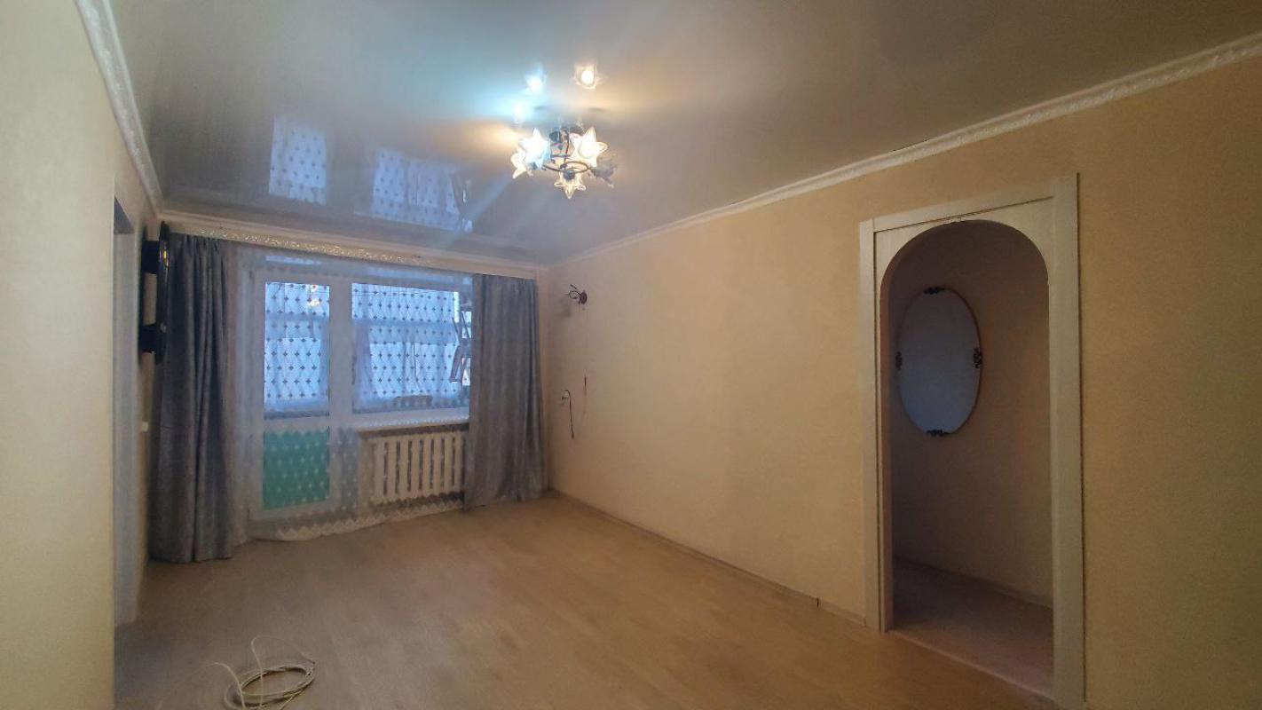 Продается светлая и теплая квартира общей площадью 43,8 кв. - Гай