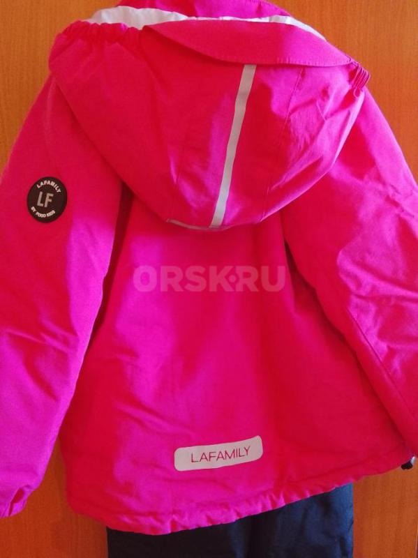 Продаются вещи на девочку: теплый костюм (курточка + штаны) - размер 116 см, яркий хлопковый свитшот - Орск