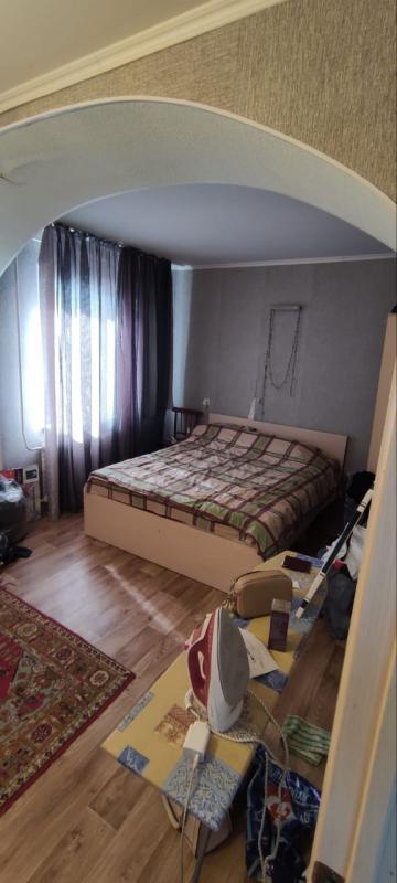 Трёхкомнатная квартира малометражка переделанная в двухкомнатную,перепланировка узаконена! - Новотроицк