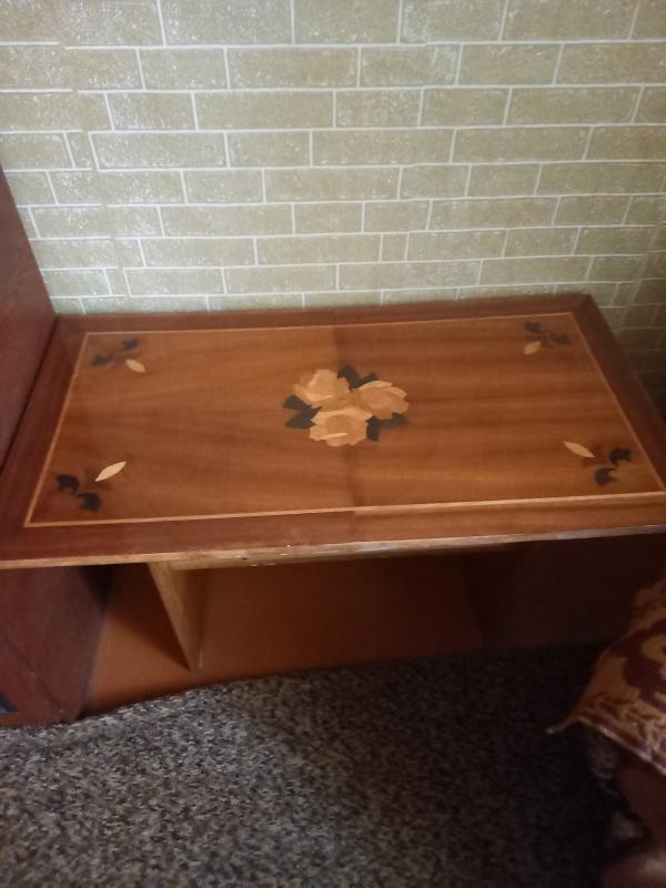 Отдам даром мебель б/у: шифоньер,  трельяж, журнальный столик, шкафы (плательные, кухонные, сервант) - Новотроицк