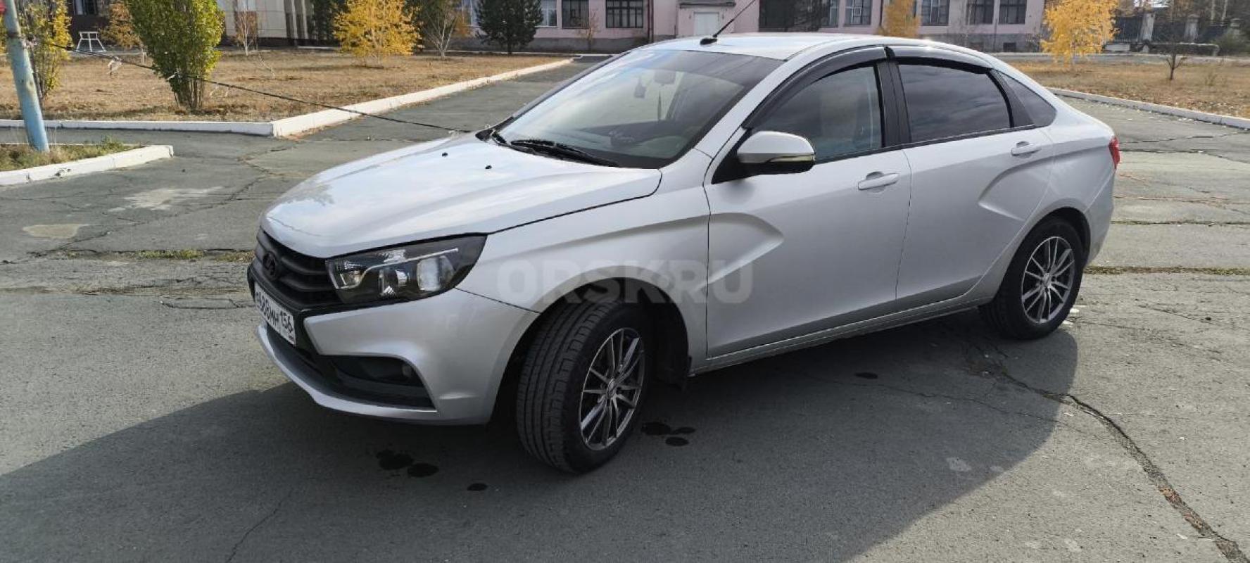 продам авто лада Веста конец 2018 года, а это значит что поршневая не загнет клапана при обрыве ГРМ - Орск