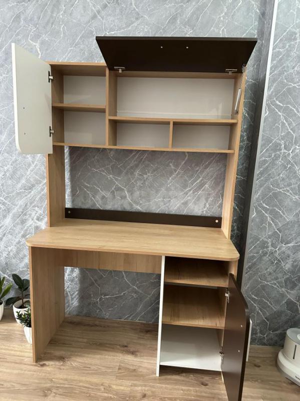 Стол в хорошем состоянии. - Орск