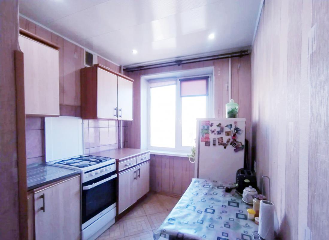 ПРОДАËТСЯ 3-Х КОМНАТНАЯ КВАРТИРА (СОРОКОПЯТКА), НА 4 ЭТАЖЕ, 5-ТИ ЭТАЖНОГО ДОМА
ОСТАНОВКА - НОВОТРОИЦ - Новотроицк