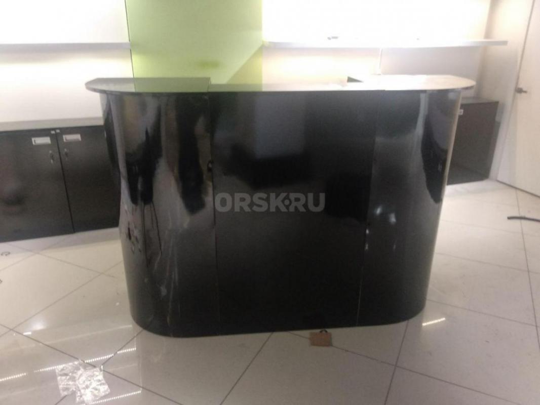 Продам тумбочки стелажи рецепшен - Орск