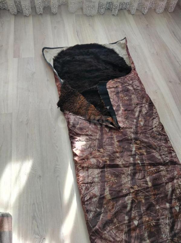 Продам спальный мешок из натульной овчины с чехлом. - Орск